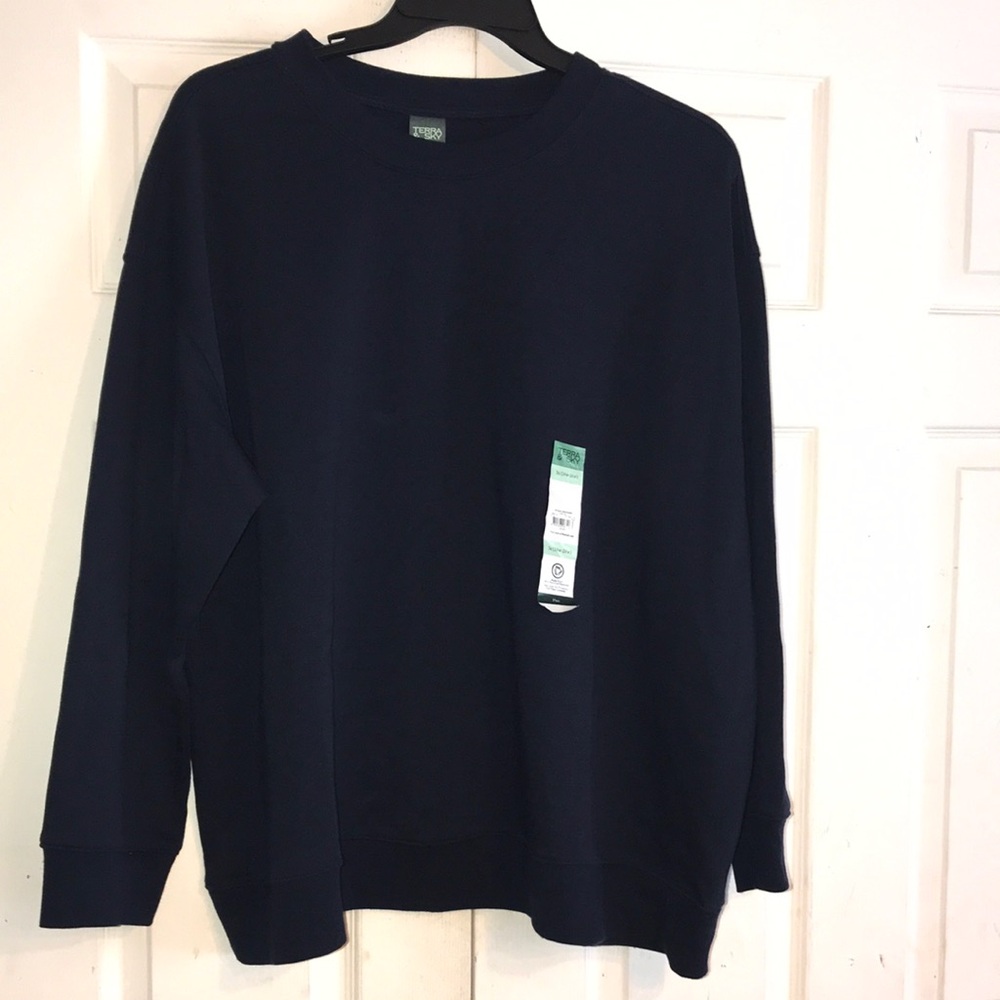 NWT Women’s Terra & Sky Sweatshirt